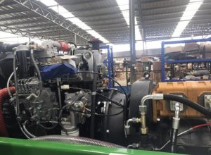 魯樽機械：這才是自上料攪拌車該有的樣子！