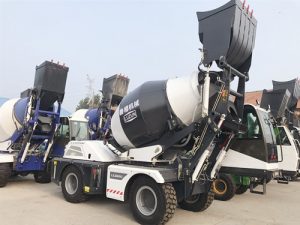 自上料攪拌車：一天產能幾百方，這就是中國速度